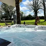 Villa Secluded Country *