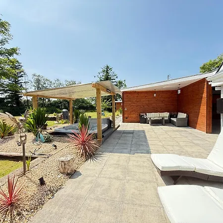 Secluded Country Villa *