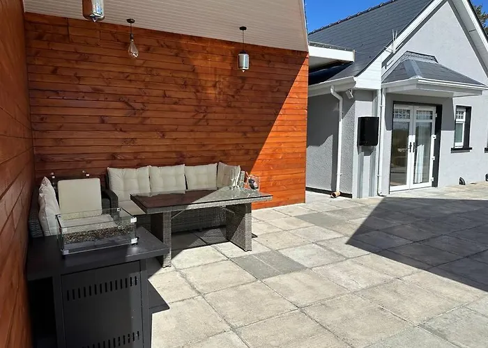 Secluded Country Villa *