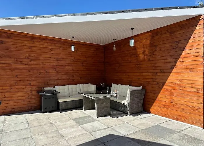 Secluded Country Villa *