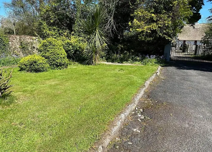 Villa Secluded Country *