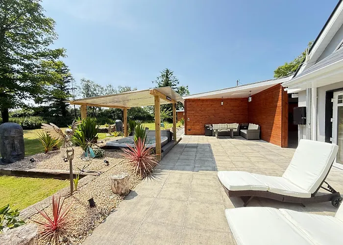 Secluded Country Villa *