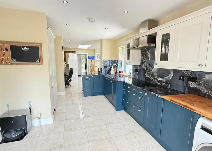 Villa Secluded Country